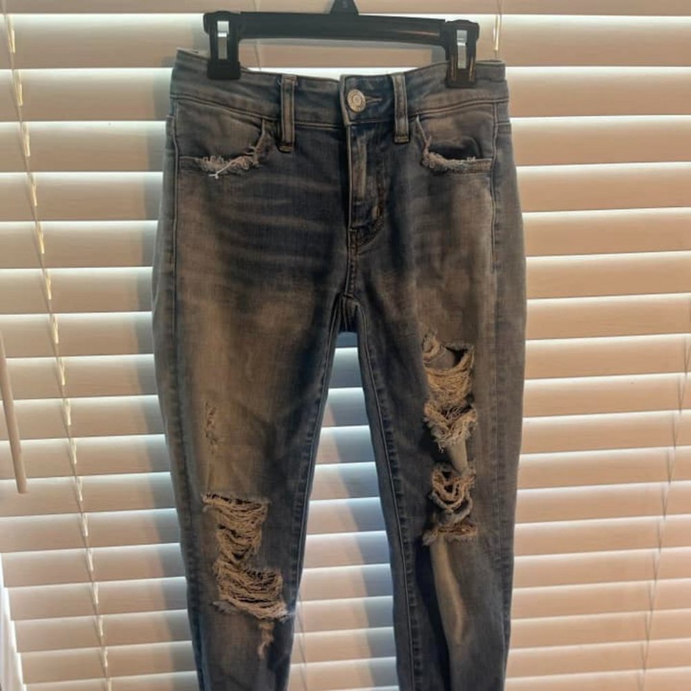 American Eagle Super Stretch Ripped Jeans